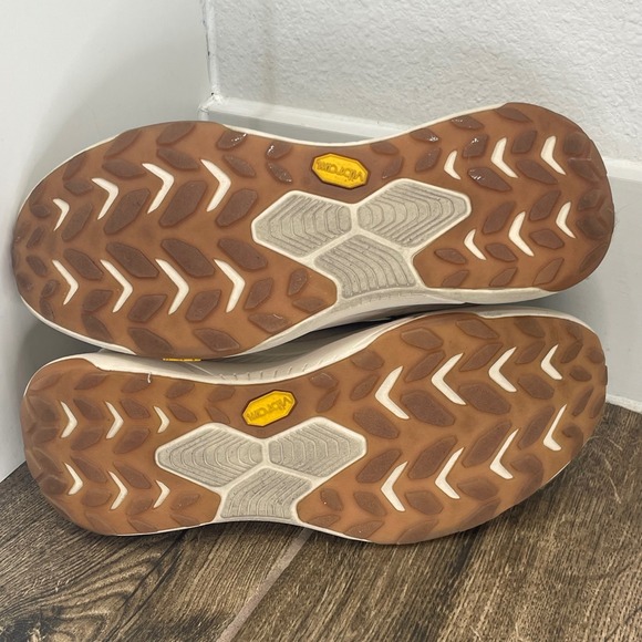 Hoka One One W Transport Running Shoes Sneakers Cream White Vibram Size 10B - Picture 6 of 8